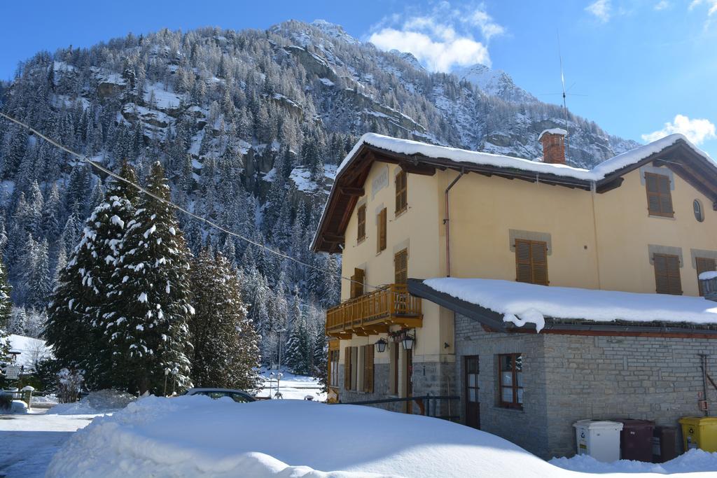 Hotel Villa Tedaldi غريسوني سان جان المظهر الخارجي الصورة