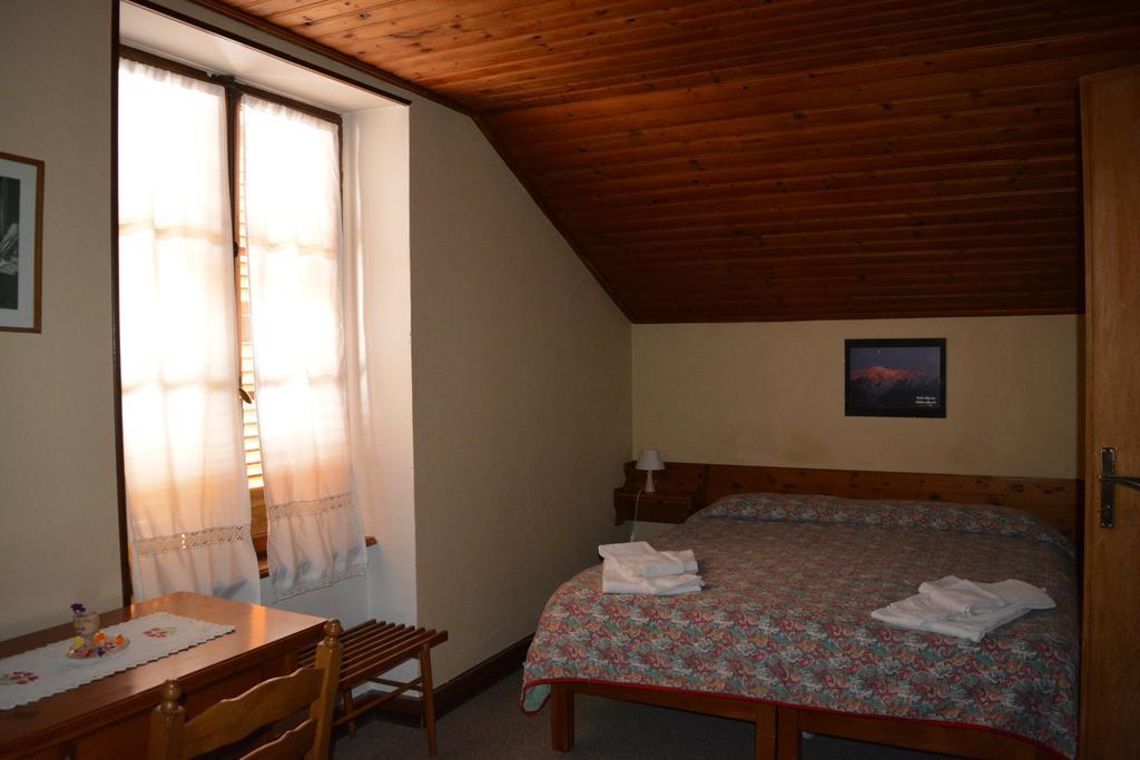 Hotel Villa Tedaldi غريسوني سان جان المظهر الخارجي الصورة