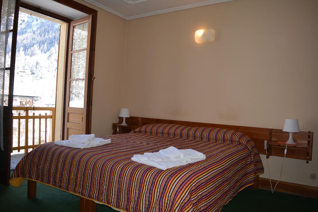 Hotel Villa Tedaldi غريسوني سان جان المظهر الخارجي الصورة